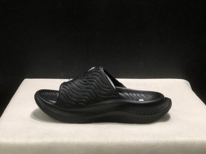 WTAPS x  HOKA ONE ONE ORA Luxe