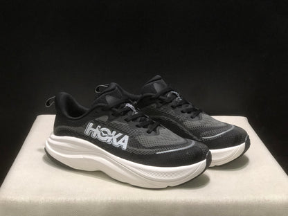 HOKA ONE ONE SKYFLOW