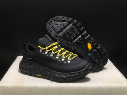 HOKA ONE ONE Tor Summit