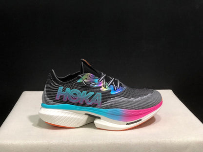 HOKA ONE ONE CIELO X1
