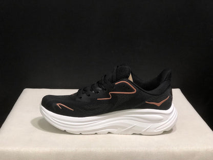 HOKA ONE ONE Clifton 10