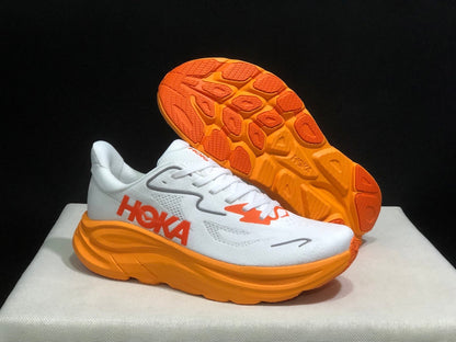 HOKA ONE ONE Clifton 10