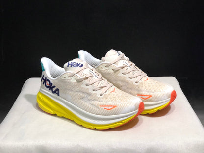HOKA ONE ONE Clifton 9
