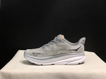 HOKA ONE ONE Clifton 9