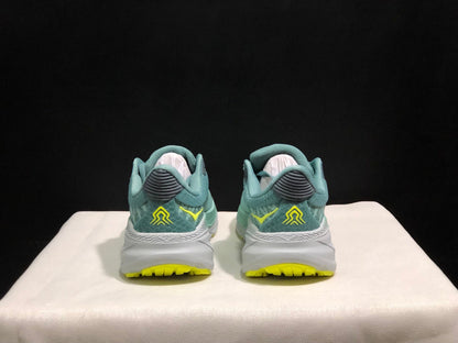 HOKA ONE ONE Challenger 7